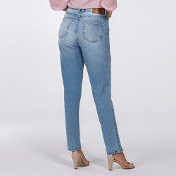 calca jeans modelo mom evelize costasmini