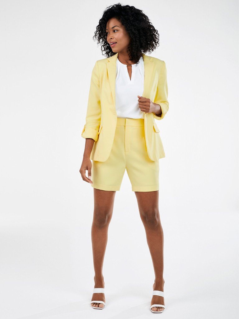 conjunto de blazer e bermuda