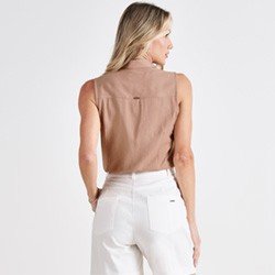 camisa feminina camel sem mangas daisy costas mini