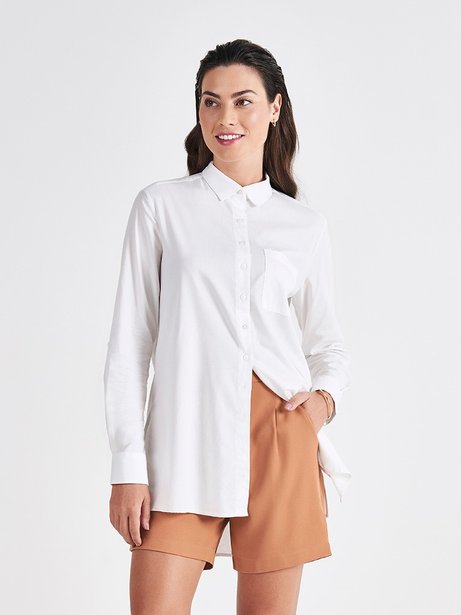 camisa alongada branca com bolso dinah