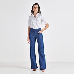 calca jeans flare cintura media com cinto eudora mini