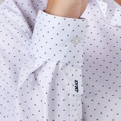 camisa branca monograma estampa gravataria jacinta punho bordado plus pequeno