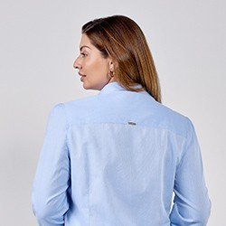 camisa feminina azul maquinetada jade costas plus pequeno