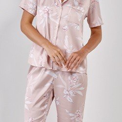 conjunto pijama florido look frente detalhes pequeno