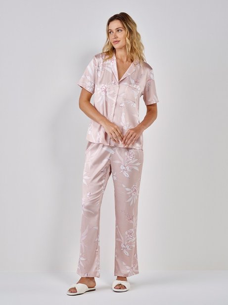 conjunto pijama florido look frente capa