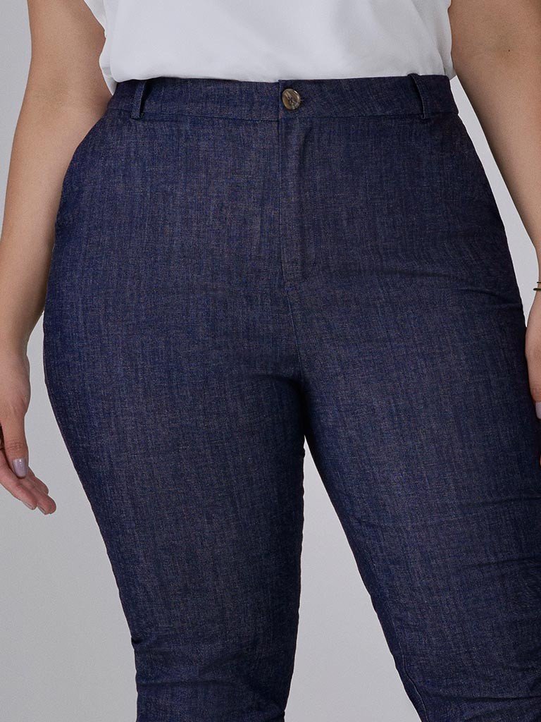 calca jeans reta plus size jamile detalhes
