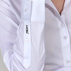 camisa monograma branca ava detalhes pequeno