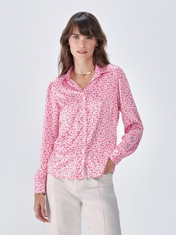 camisa estampada floral rosa chiclete teodora capa