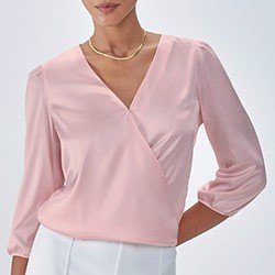 blusa rosa cetim transpassado rosiele pequeno detalhes