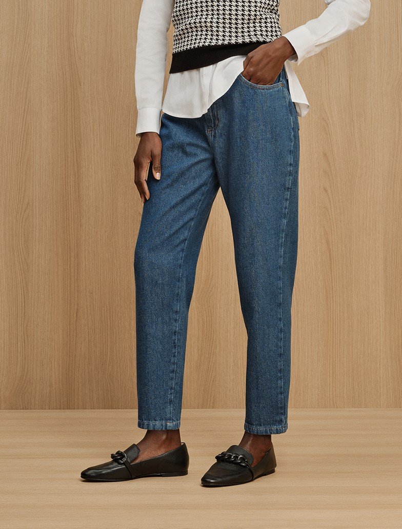 Calça Flare Cropped Jeans com Cintura Alta e Botões em Brasão Azul