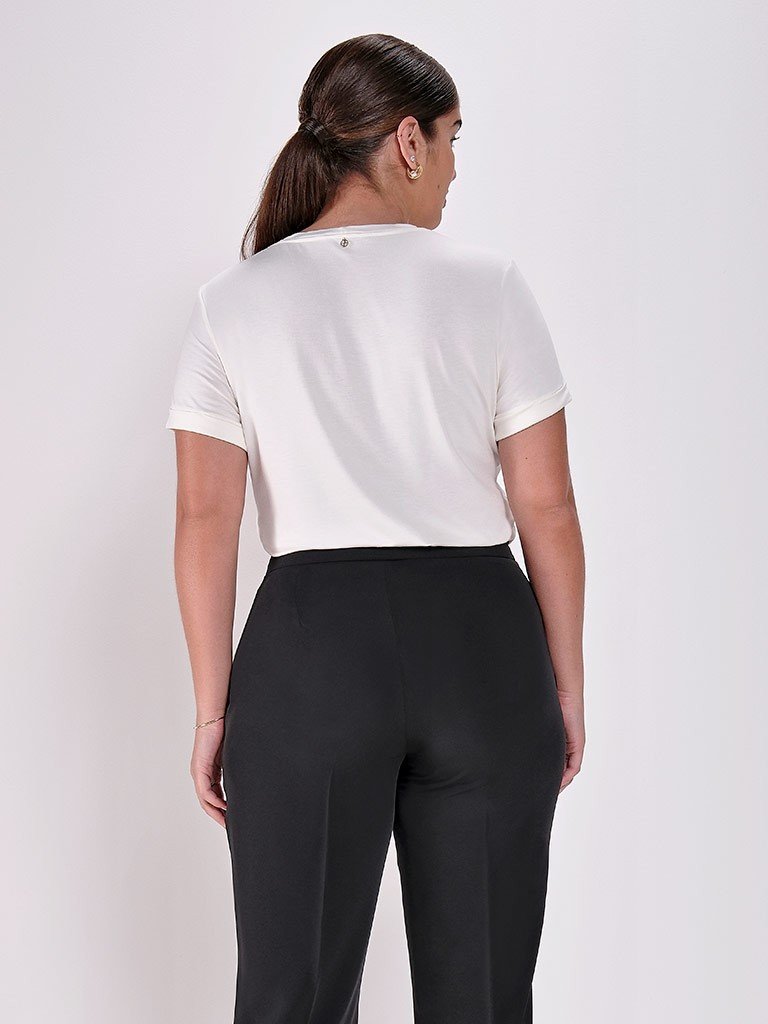 T-shirt Plus Size em Malha com Estampa Yoga