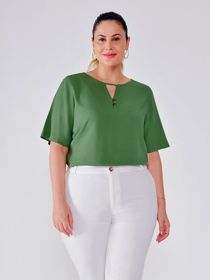 Blusa Plus Size Com Pregas no Decote Verde